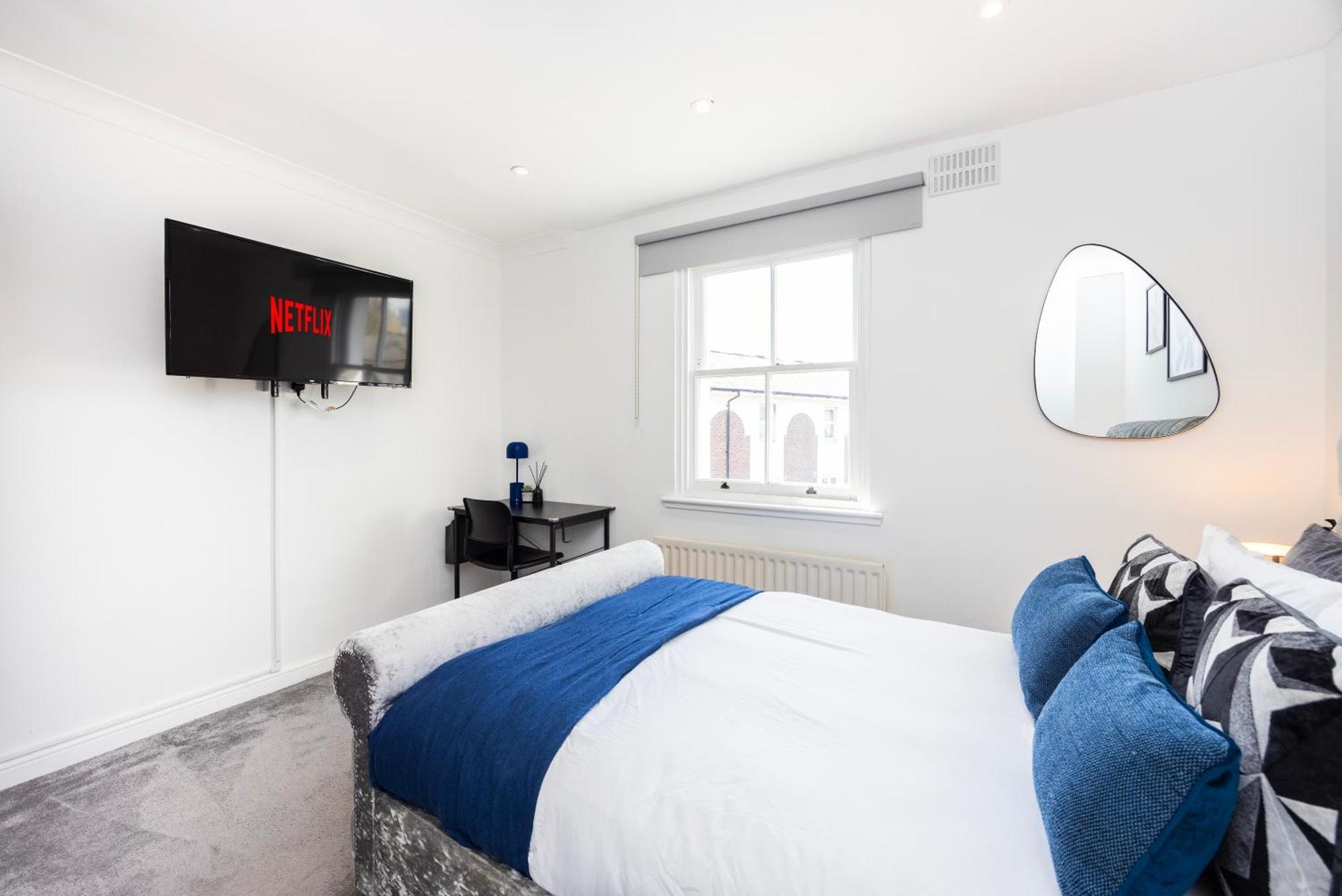 Stylish 2 Bedroom With Garden Free Parking Smart Tvs Close To Thames Riverside And Canary Wharf London